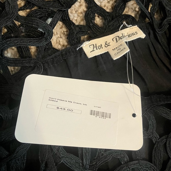 Hot & Delicious black dress - Picture 8 of 9